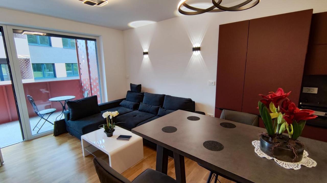 Apartment Ozare Slovenj Gradec Exteriör bild